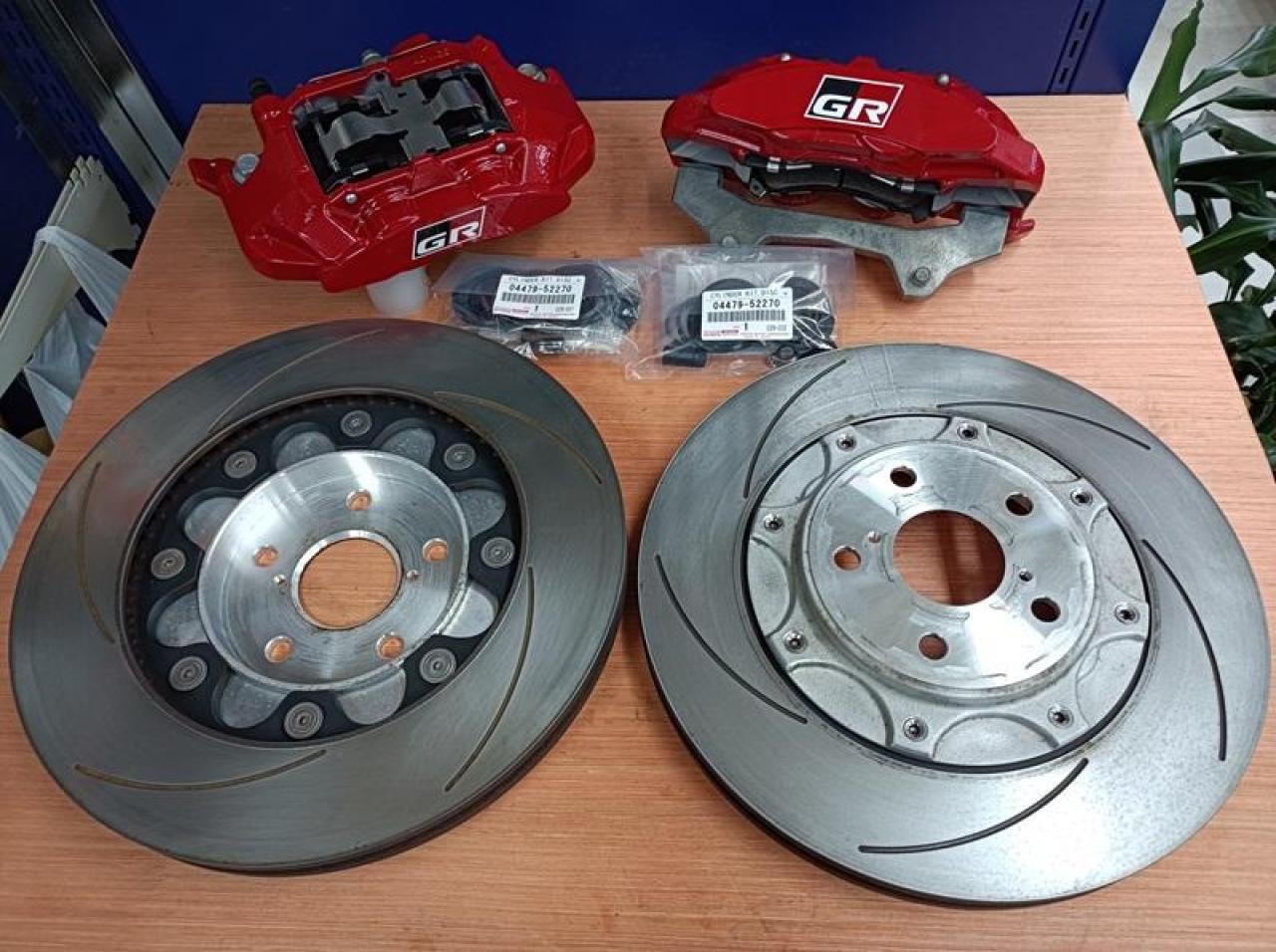 GRヤリスRZ用純正キャリパー&ローター一台分 （トヨタ純正 GRヤリス RZ 