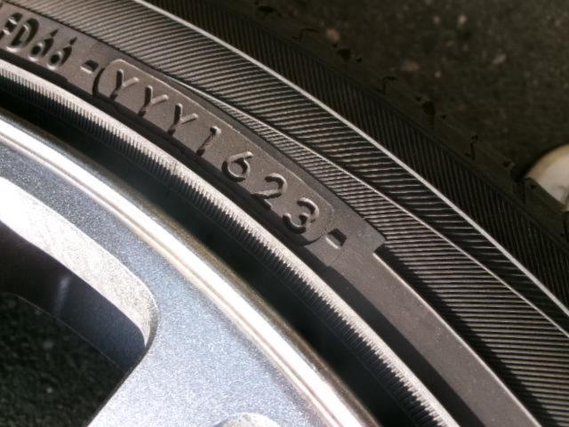 RX2404-401S TRD MS213-00079 50系プリウス PHV純正OPホイール + YOKOHAMA BluEarth-ES ES32 4本セット