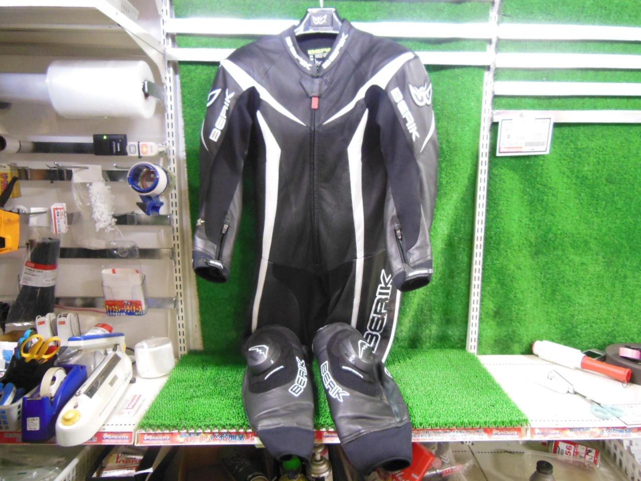 ベリック レーシングスーツ52サイズ 中古 きやす
