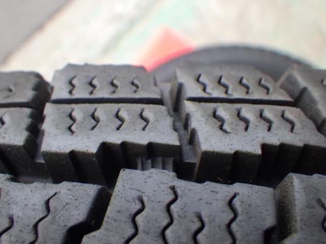 GOODYEAR ICE NAVI CARGO 4本セット
