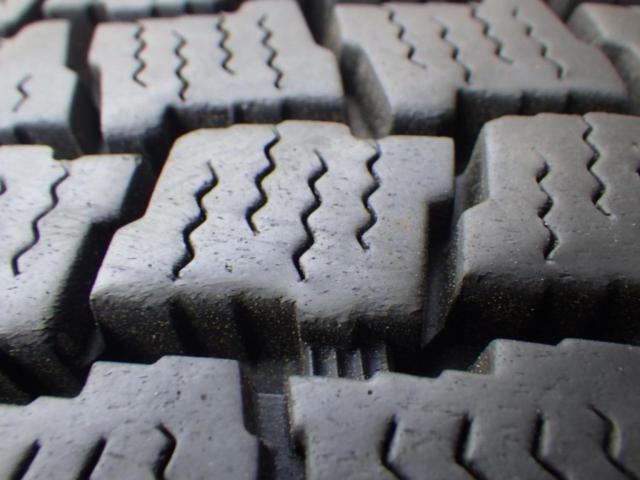 GOODYEAR ICE NAVI CARGO 4本セット