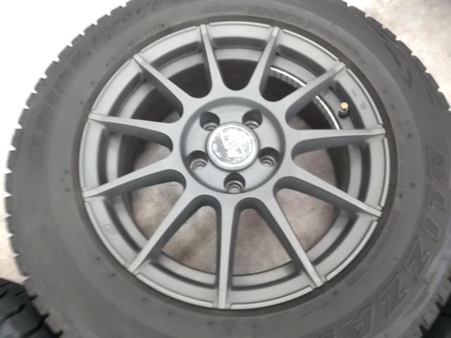 OZ MSW 85 + BRIDGESTONE BLIZZAK DM-V1 215/65R16 スタッドレスタイヤ 