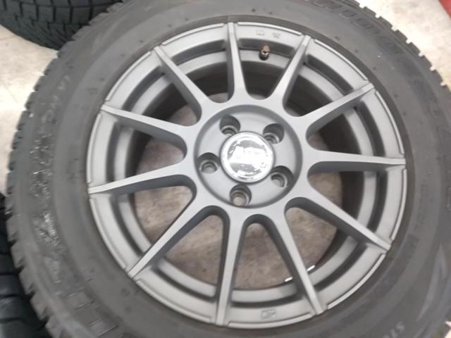 OZ MSW 85 + BRIDGESTONE BLIZZAK DM-V1 215/65R16 スタッドレスタイヤ 
