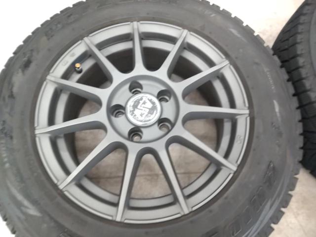 OZ MSW 85 + BRIDGESTONE BLIZZAK DM-V1 215/65R16 スタッドレスタイヤ 