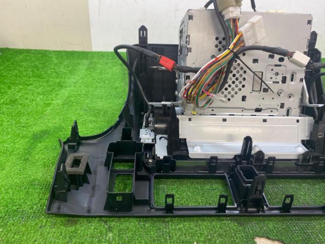 トヨタ純正 ［NSZN-Z66T］ 【10インチ大画面!! 80系VOXYのパネル付き 