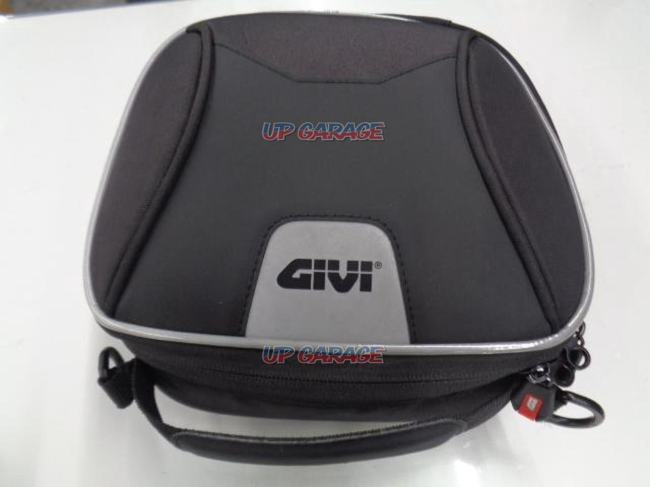 【GIVI】XSTREAMタンクロックバッグ XS319 | バイク用品 ツーリング用品 バッグ(二輪)を通販で購入する | 中古カー＆バイク ...