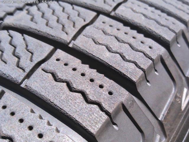 輸入車純正(Pure parts of imported automobile)  マセラティレヴァンテ純正ホイール   + MICHELIN(ミシュラン) X-ICE3+