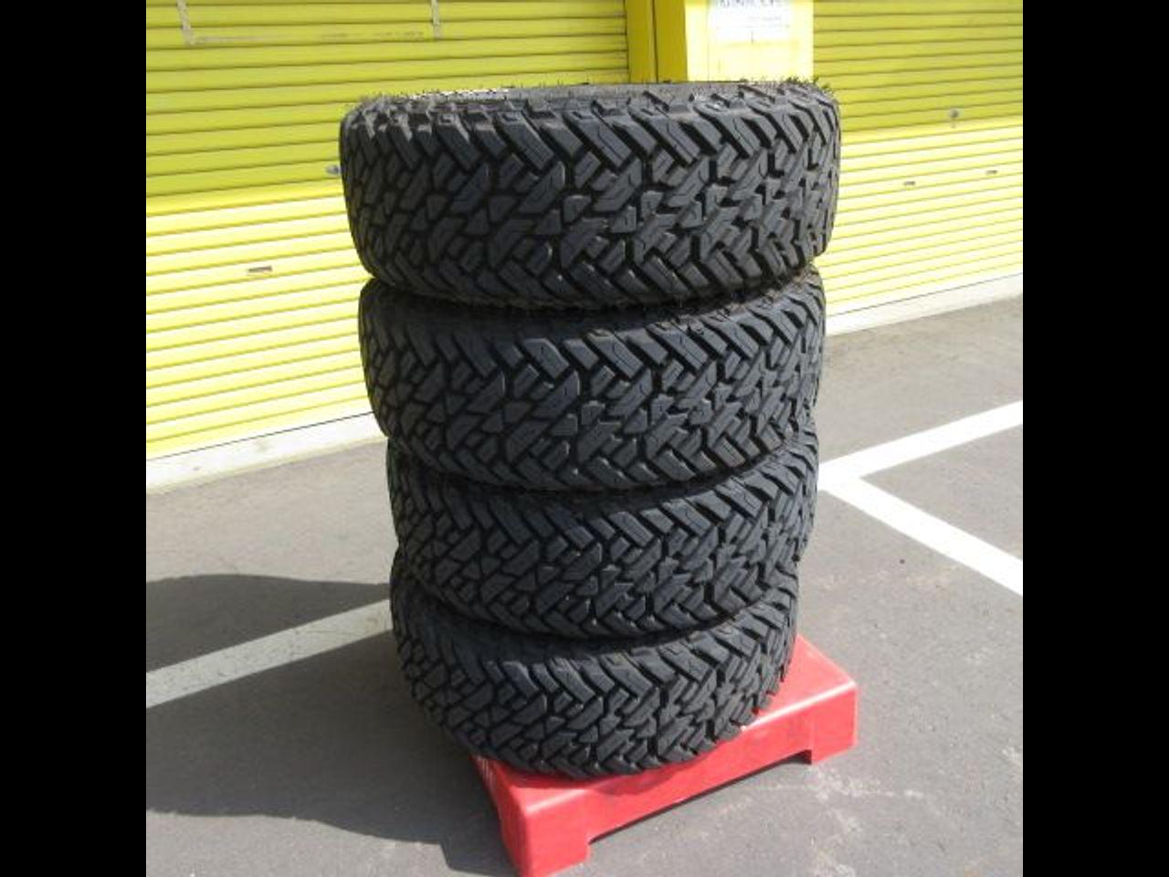 FUEL OFF ROAD GRIPPER M/T カー用品 タイヤ 17インチタイヤを通販で購入する 中古カー＆バイク用品の販売なら