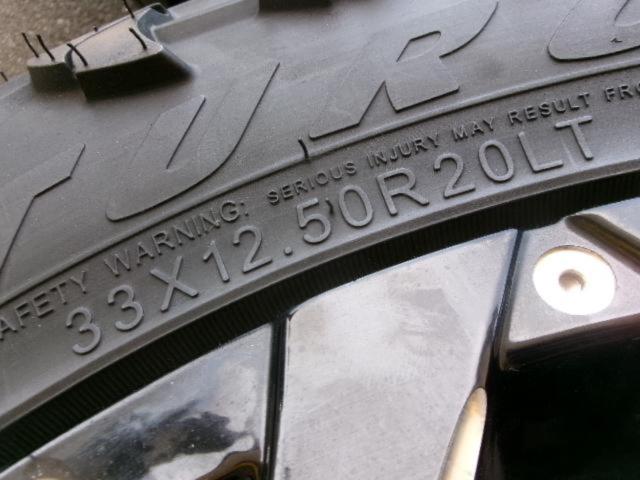 RX2407-324 FUEL OFFROAD D546 ASSOULT + ATTURO TRAIL BLADE M/T 4本セット ※タイヤサイズ商品メモにてご確認ください