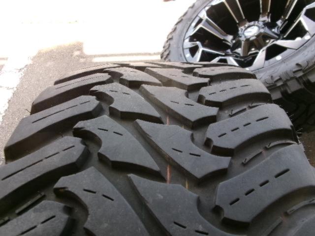 RX2407-324 FUEL OFFROAD D546 ASSOULT + ATTURO TRAIL BLADE M/T 4本セット ※タイヤサイズ商品メモにてご確認ください