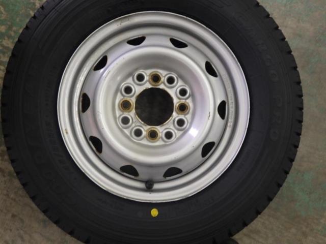 メーカー不明スチールホイール   + GOODYEAR(グッドイヤー) CARGO PRO