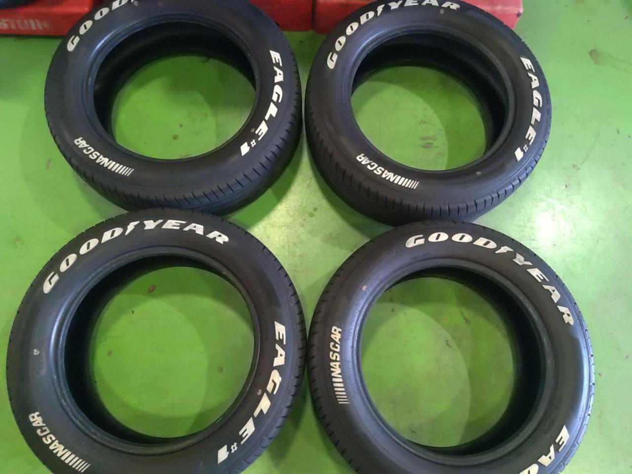 GOODYEAR EAGLE #1 NASCAR 215/60R17 4本セット | カー用品 タイヤ 17インチタイヤを通販で購入する ...