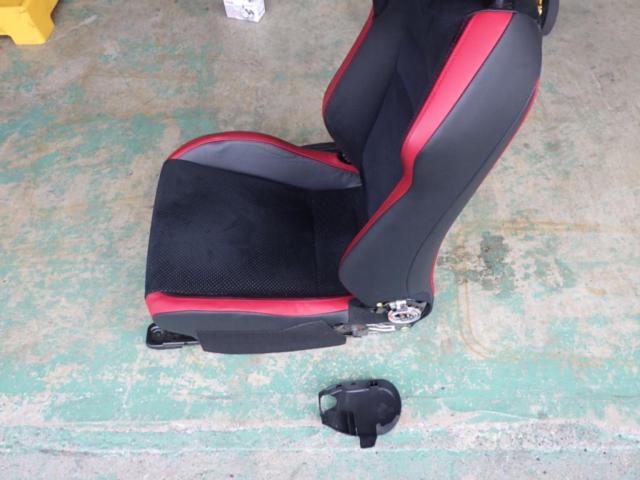 トヨタ純正 86/ZN6 後期純正シート 運転席側