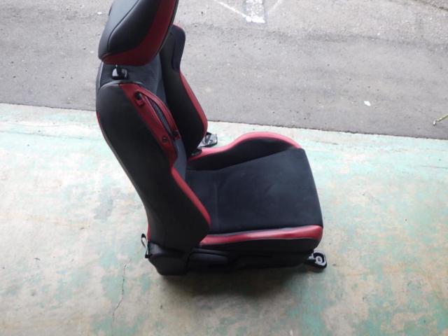 トヨタ純正 86/ZN6 後期純正シート 運転席側