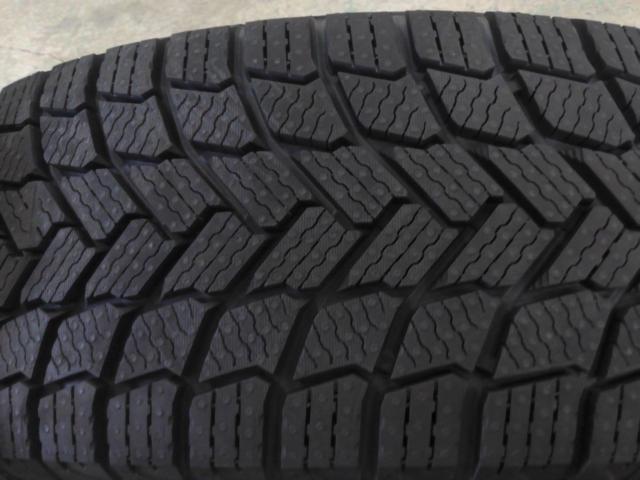 BRIDGESTONE(ブリヂストン) FEID(フェイド) TM7  + MICHELIN(ミシュラン) X-ICE SNOW