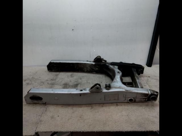 Monster 400 DUCATI
Customizing your stock swingarm with a painted finish!!