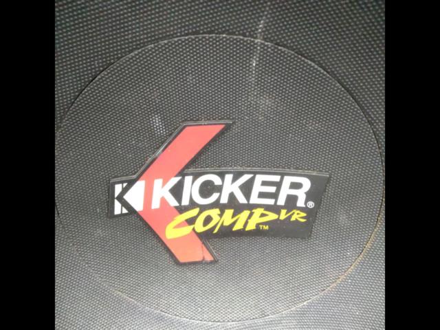 KICKER COMP VR BOX付サブウーハースピーカー | 中古品 | アップガレージ いわき店 | カー用品 スピーカー サブウーハー ...