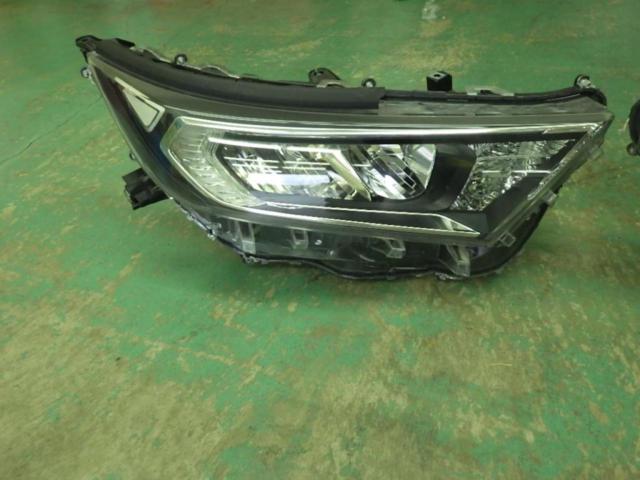 【RAV4/50系】TOYOTA 純正ヘッドライト  左右セット