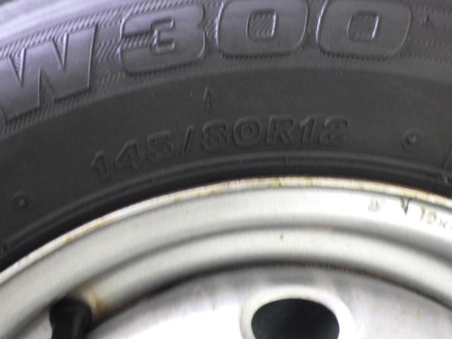 コンテナ メーカー不明スチールホイール  + BRIDGESTONE(ブリヂストン) W300