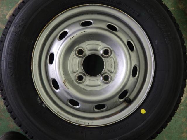 コンテナ メーカー不明スチールホイール  + BRIDGESTONE(ブリヂストン) W300