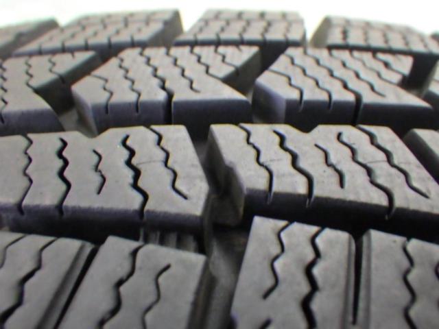 AUTOBACS SEVEN(オートバックスセブン) LEBEN(レーベン) V5 (4HOLE)  + DUNLOP(ダンロップ) WINTERMAXX WM02