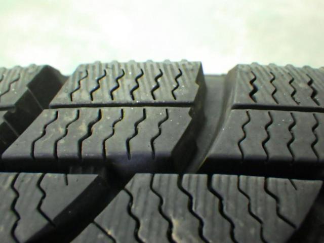 AUTOBACS SEVEN(オートバックスセブン) LEBEN(レーベン) V5 (4HOLE)  + DUNLOP(ダンロップ) WINTERMAXX WM02