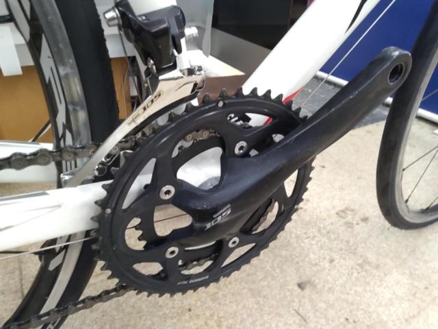 3大特価!! BRIDGESTONE ANCHOR RA6 アルミフレームロードバイク ホワイト×レッド 2011年モデル/2×10S ※ホイールカスタム車!!/タイヤとブレーキシュー新品交換済み!!