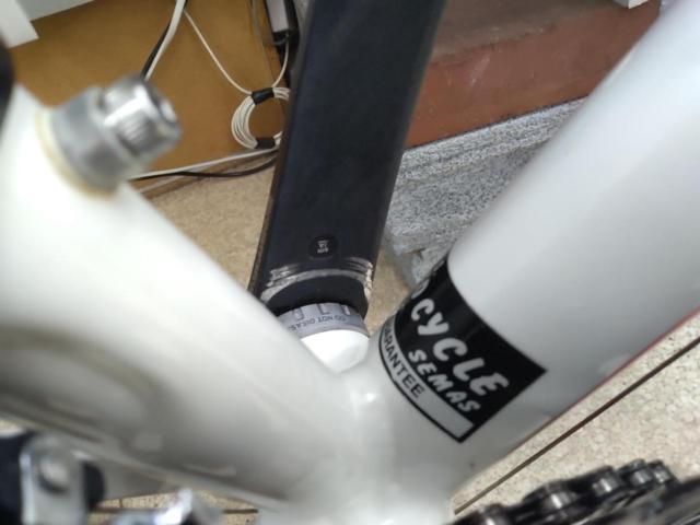 3大特価!! BRIDGESTONE ANCHOR RA6 アルミフレームロードバイク ホワイト×レッド 2011年モデル/2×10S ※ホイールカスタム車!!/タイヤとブレーキシュー新品交換済み!!