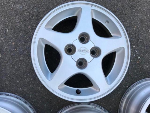 NISSAN Z10キューブ純正ホイール 4/4