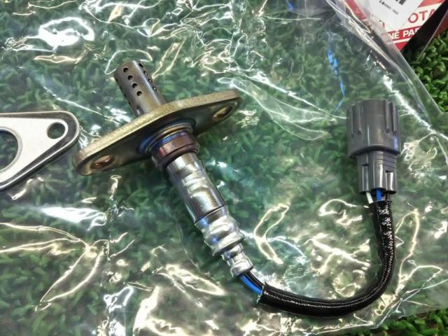 【値下しました!】TOYOTA 純正 O2 センサー 89465-19685 カローラレビン、スプリンタートレノ AE101/AE111 4A ...