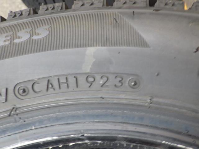 店内ラック BRIDGESTONE BLIZZAK VRX2