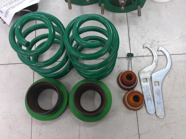 TEIN FLEX Z 全長式車高調【80系NOAH/VOXY/エスクァイア】