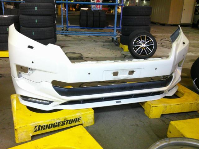 【トヨタ純正】150系ランドクルーザー後期純正フロントバンパー + TRD(ティーアールディー) フロントハーフスポイラー(LED付き)セット