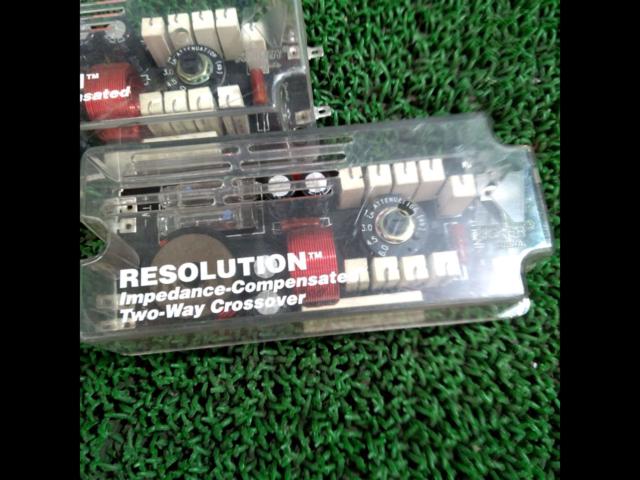 KICKERRESOLUTION
Crossover network