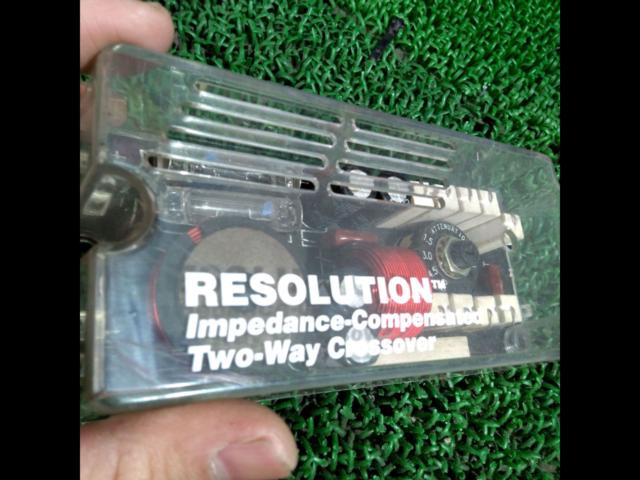 KICKERRESOLUTION
Crossover network