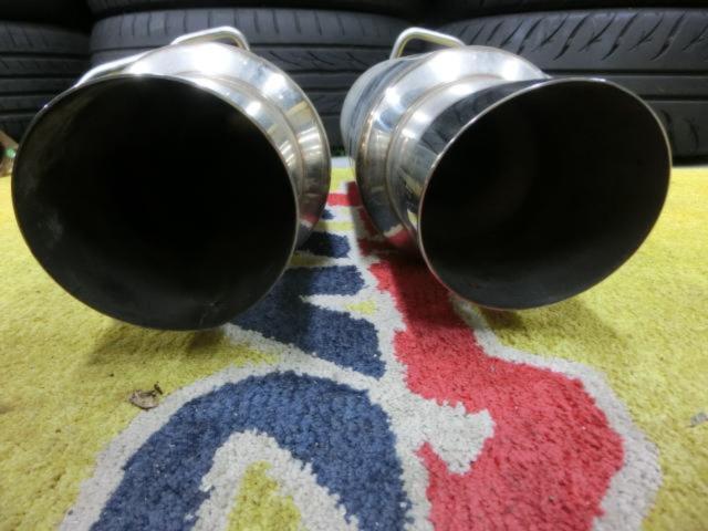 Invidia N1 エキゾーストマフラー