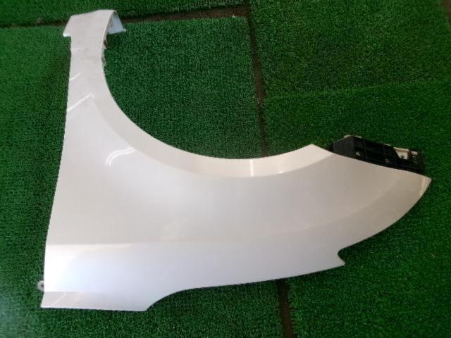 フェンダーパネル