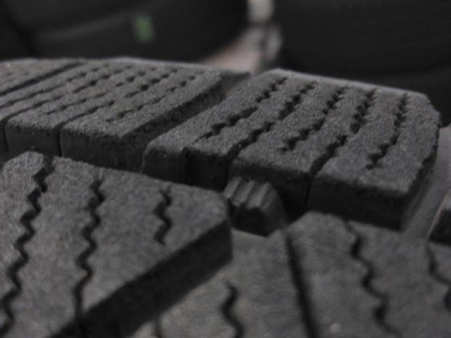DUNLOP(ダンロップ) DUFACT(デュファクト) DA5 (5HOLE)  + BRIDGESTONE(ブリヂストン) BLIZZAK VRX3