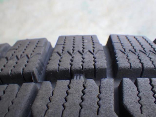 BRIDGESTONE ECO FORME SE-12 + BRIDGESTONE BLIZZAK VRX2