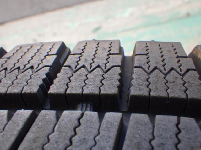 BRIDGESTONE ECO FORME SE-12 + BRIDGESTONE BLIZZAK VRX2