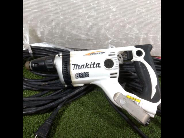 【makita】スクリュードライバー 6817