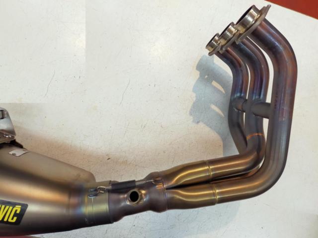 Akrapovic(アクラポビッチ) レーシングラインチタンマフラー 【NIKEN(ナイケン)/GT】★大特価!2026-7月より大幅値下げ!★