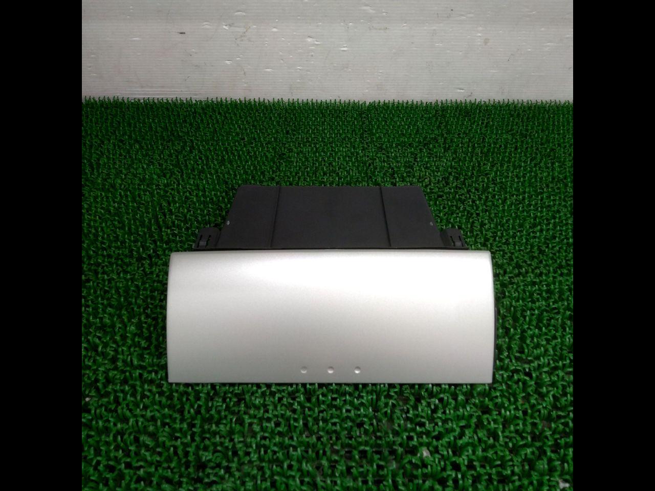 【ダイハツ】ミラジーノ純正 オーディオ上小物入れ 55308-B2040 | 新古品 | アップガレージ 越谷店 | カー用品 インテリア ...