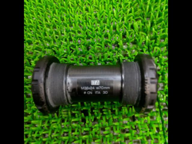 RIDEA CNITA30 ボトムブラケット 70mm 大特価!!