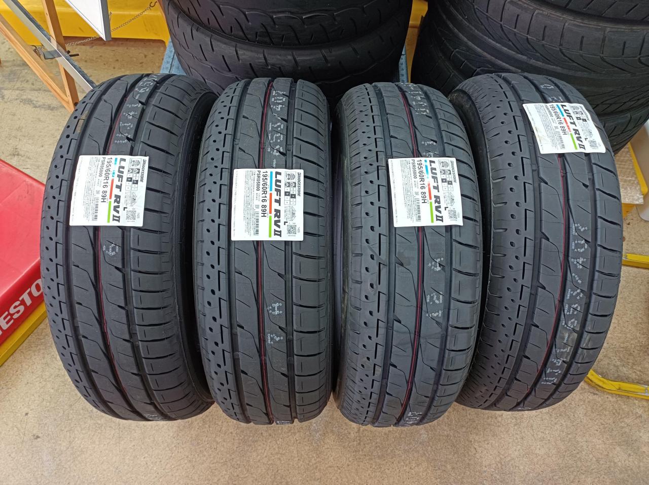 BRIDGESTONE LUFT RVⅡ 89H 【STラック】 | カー用品 タイヤ 16インチタイヤを通販で購入する | 中古カー＆バイク ...