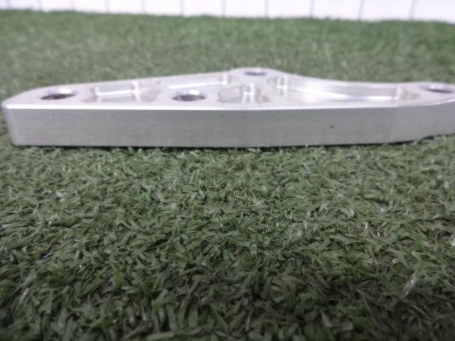 Unknown manufacturer caliper support
Ohlins shaft
ZRX1200 Daegu (year unknown)