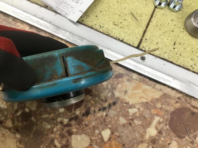 値下げしました makita [MUR191LD] 充電式草刈機 ※バッテリーなし