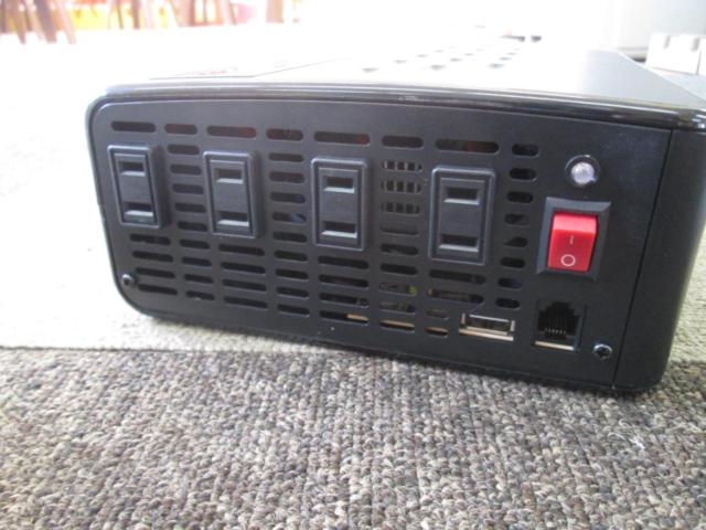 ★値下げしました★CLEZEED 1500W 疑似正弦波 インバーター!!!!