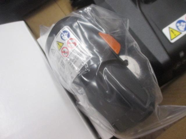 STIHL SEA20 充電式ハンディクリーナー
