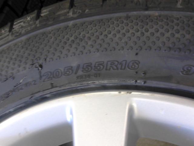 トヨタ純正(TOYOTA)  ISIS純正ホイール  + KENDA(ケンダ) KR36